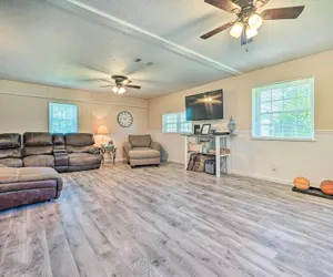 Photo 3 - Cozy Murfreesboro Home Near Local Attractions!