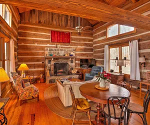 Photo 2 - Cozy Cumberland Mountain Cabin w/ Stunning Views!