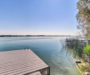 Photo 3 - Picturesque Moses Lake House w/ Boating Dock