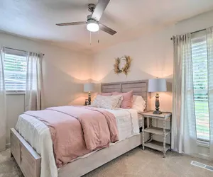 Photo 3 - Updated Knoxville Home w/ Media Room + Patio!