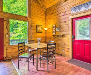 Photo 2 - A Beautiful View Cabin: Game Room & Hot Tub