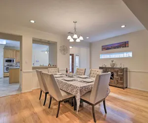 Photo 4 - 2,500 Sq Ft Townhome - Walk to Central River Oaks!