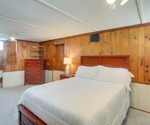 Photo 4 - Chic Home w/ Deck, Walk to Lake Erie!