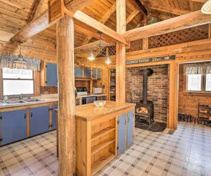 Photo 3 - Black Bear Lodge: A Rural White Mtns Retreat