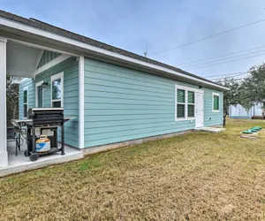 Photo 2 - Holiday Beach Vacation Rental w/ Fire Pit!