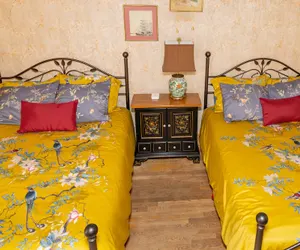 Photo 5 - The Hand Hotel Bed & Breakfast