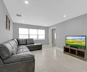 Photo 3 - Lake House 1 in Davie