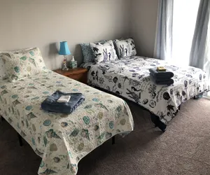 Photo 3 - Mariners Cove 4 Bedroom Cottage by RedAwning