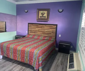 Photo 5 - Economy Inn