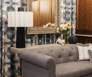 Photo 4 - The Louis Hotel