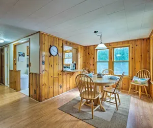 Photo 5 - Picturesque Cottage With Sunroom on Ashmere Lake!