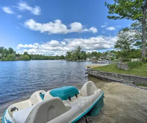 Photo 3 - Picturesque Cottage With Sunroom on Ashmere Lake!