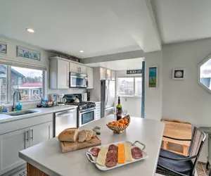 Photo 3 - Coastal Retreat: Deck, Ocean Views + Walk to Beach