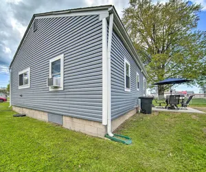 Photo 2 - Charming Geneva Getaway w/ Easy Strip Access!