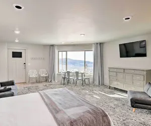 Photo 5 - Anchorage Getaway w/ Mtn Views < 5 Mi to Zoo!