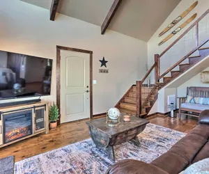 Photo 5 - Home Located on the Shoreline of Lay Lake!
