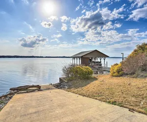 Photo 2 - Charming Weiss Lake Apartment w/ Boat Slip!