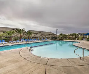 Photo 2 - Washington Townhome w/ Views & Pool Access!