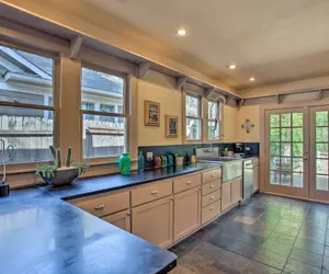 Photo 5 - Couples Retreat w/ Deck < 1 Mi to Lower Greenville