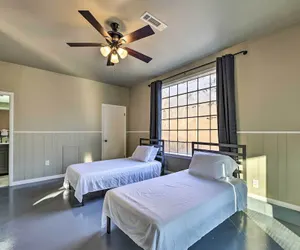 Photo 4 - Fayetteville Vacation Rental - 2 Mi to Dtwn!