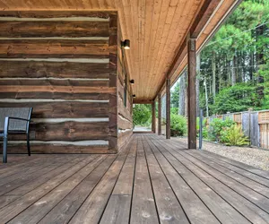 Photo 2 - Quiet & Cozy Eureka Home Near Sequoia Park & Zoo!