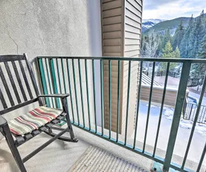 Photo 5 - Cozy Ski-in/out Winter Park Studio w/ Hot Tubs!