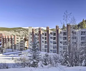 Photo 2 - Cozy Ski-in/out Winter Park Studio w/ Hot Tubs!