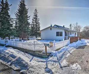 Photo 3 - Relaxing Anchorage Home ~ 1 Mi to Downtown!