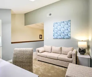Photo 2 - Niceville Condo w/ Pool Access < 8 Mi to Destin!