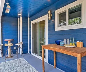 Photo 3 - Luxe Lake Arrowhead Farmhouse w/ Deck + Patio