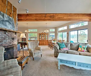 Photo 3 - Waterfront Bainbridge Island Home W/stunning Views