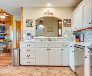 Photo 3 - Pet-friendly Canyon Lake Cabin, 1 Mi to Water!