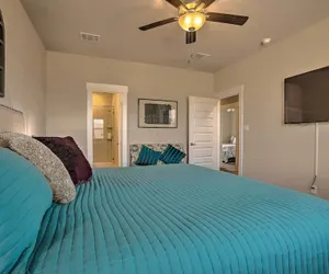 Photo 4 - College Station Townhome w/ Furnished Patio!
