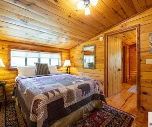 Photo 4 - Captain's Cool Water Cabin