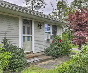 Photo 5 - Lovely 'blue Heron Cottage' on Annisquam River!