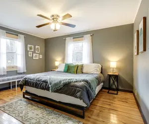 Photo 4 - Pet-friendly Wilmington Retreat w/ Hot Tub!