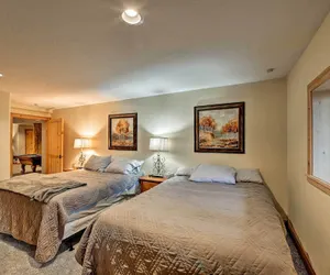 Photo 4 - Stunning Fairplay Cabin w/ Hot Tub & Sauna