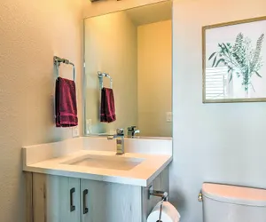 Photo 4 - Luxe Denver Townhome: Hot Tub + City Views!