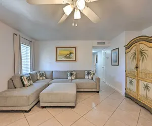 Photo 3 - Bright Naples Home - 4 Mi to Botanic Gardens!