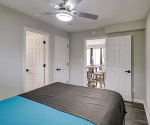 Photo 5 - Lakefront Hot Springs Condo w/ Community Dock