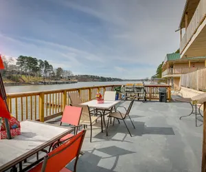 Photo 3 - Lakefront Hot Springs Condo w/ Community Dock
