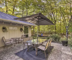 Photo 5 - Contemporary Retreat w/ Patio ~ 1 Mi to Beach
