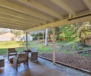 Photo 4 - Coastal Retreat Near Redwoods & 2 Miles to Beach!
