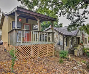 Photo 2 - Historic 'hardy House' on Main Street w/ Fire Pit!