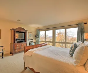 Photo 2 - Breathtaking Highlands Condo w/ Mountain View
