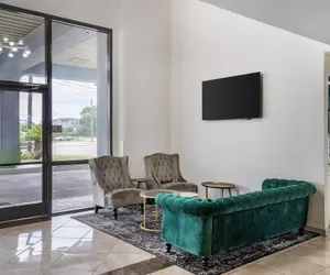 Photo 4 - Surestay Studio By Best Western Victoria