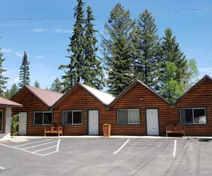 Photo 4 - Beargrass Lodging and RV Resort