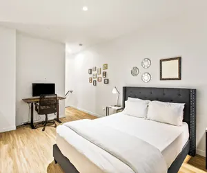 Photo 3 - Posh Lofty Pad in Central Redmond