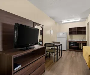 Photo 2 - Suburban Studios Winston-Salem near Hanes Mall