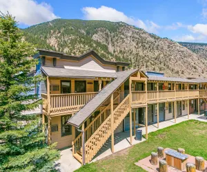 Photo 2 - Georgetown Lodge